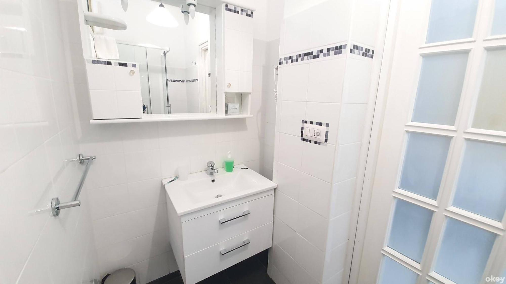 Limited Edition Guesthouse Bari Ngoại thất bức ảnh